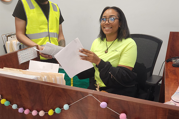 LA:RISE participant Imani working as a CRCD Enterprises data entry specialist